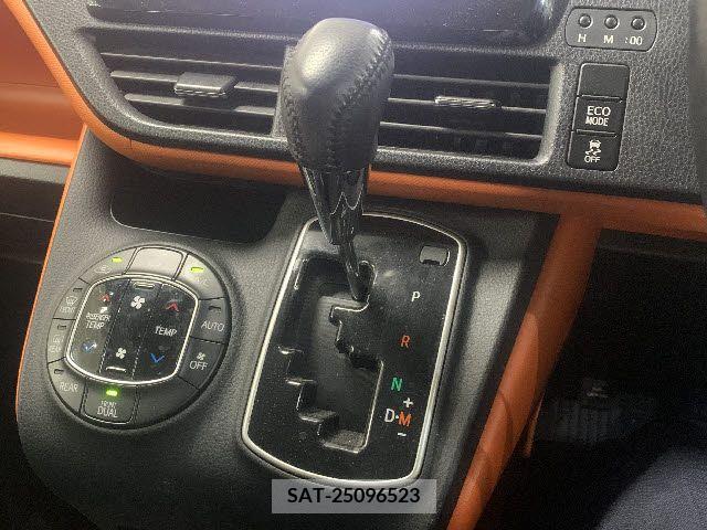 Toyota VOXY 2014-08 321434-19