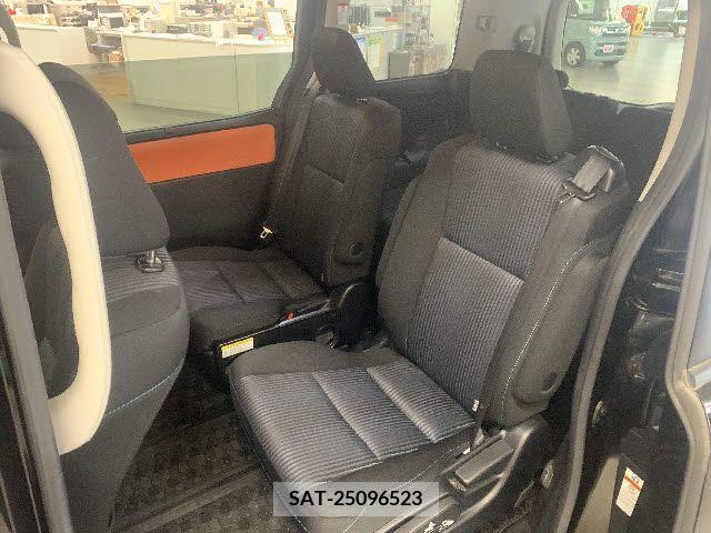 Toyota VOXY 2014-08 321434-18