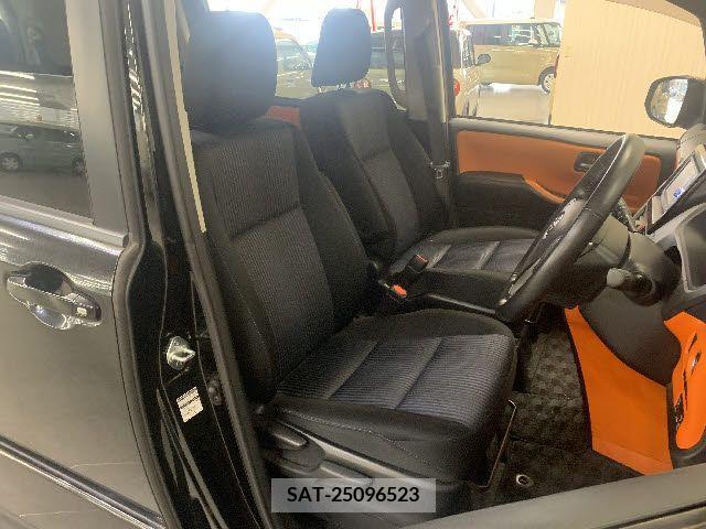 Toyota VOXY 2014-08 321434-9