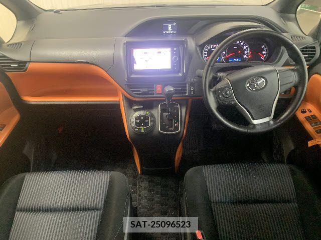 Toyota VOXY 2014-08 321434-7