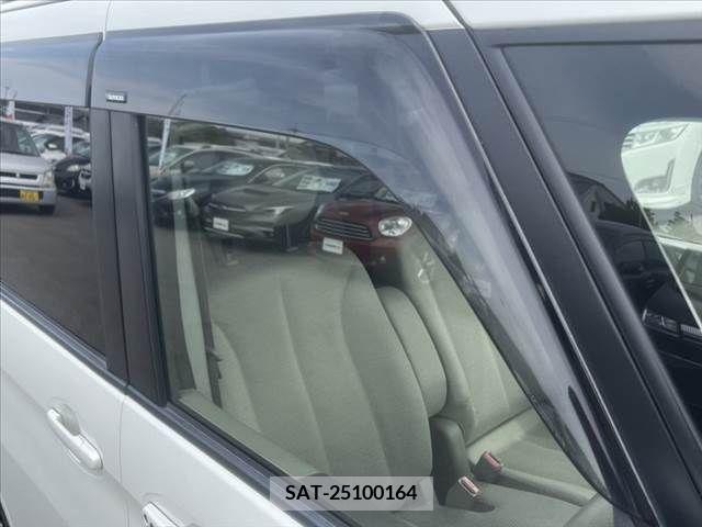 Suzuki SPACIA 2015-03 373349-6