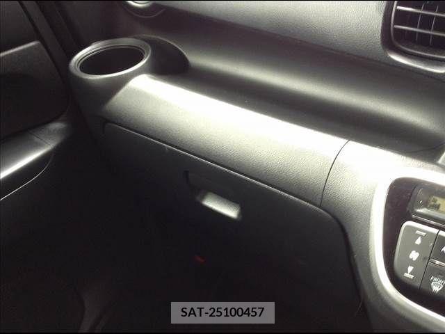 Honda N BOX 2017-07 306709-27