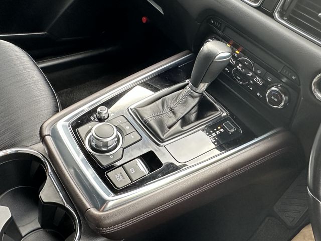 Mazda CX-8 2018-06 12674-22