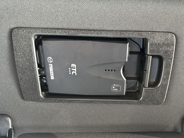 Mazda CX-8 2018-06 12674-25