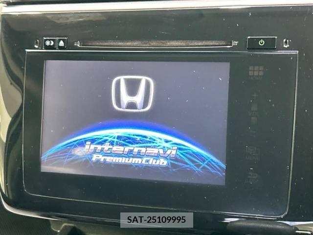 Honda e 2015-06 378908-2