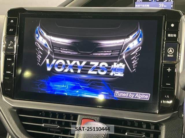 Toyota VOXY 2019-05 370421-4