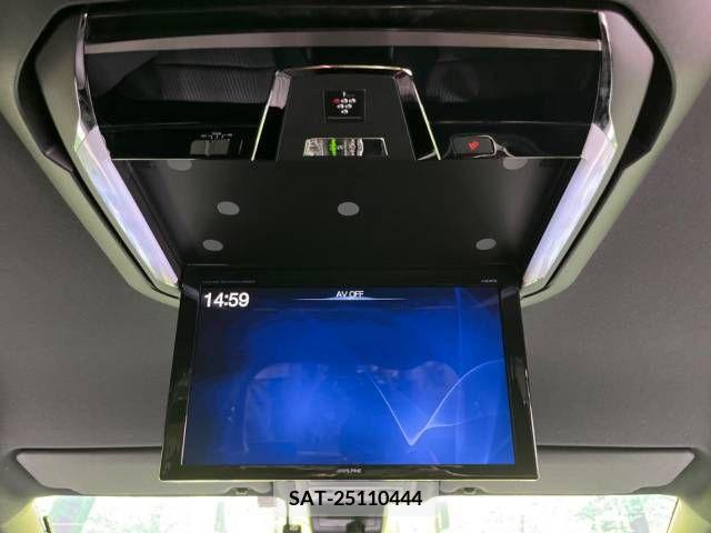 Toyota VOXY 2019-05 370421-2