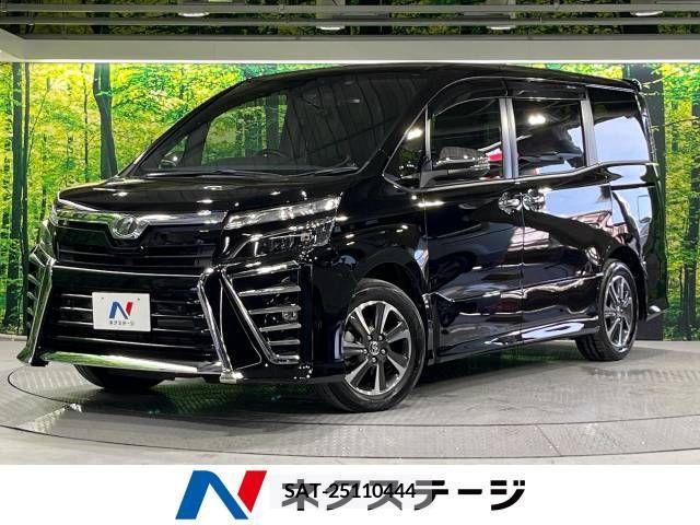 Toyota VOXY 2019-05 370421-0