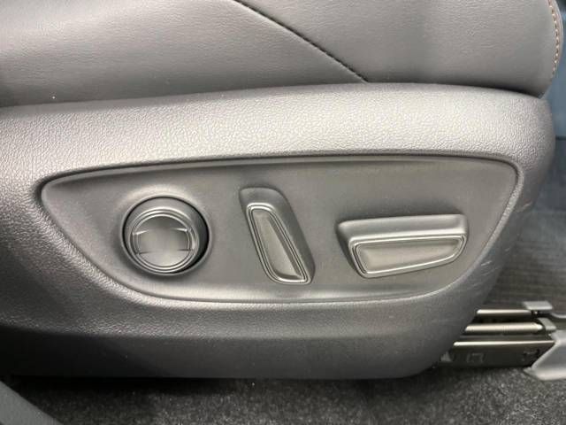 Toyota HARRIER 2023-06 19433-7