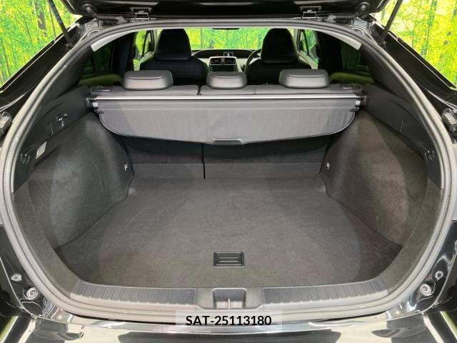 Toyota PRIUS 2021-12 322494-10