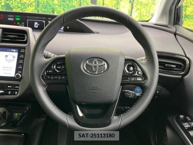Toyota PRIUS 2021-12 322494-11