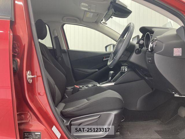 Mazda DEMIO 2017-12 268447-3