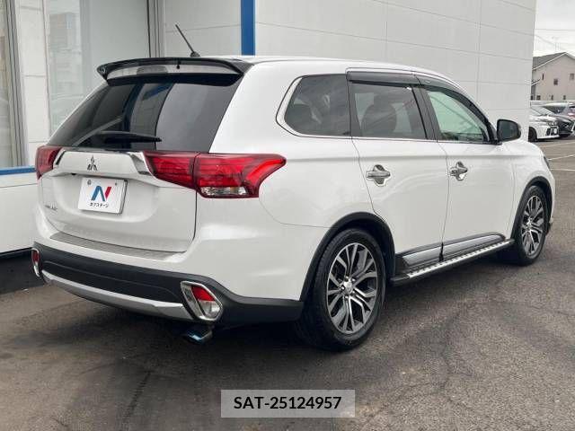 Mitsubishi OUTLANDER 2015-01 244938-17
