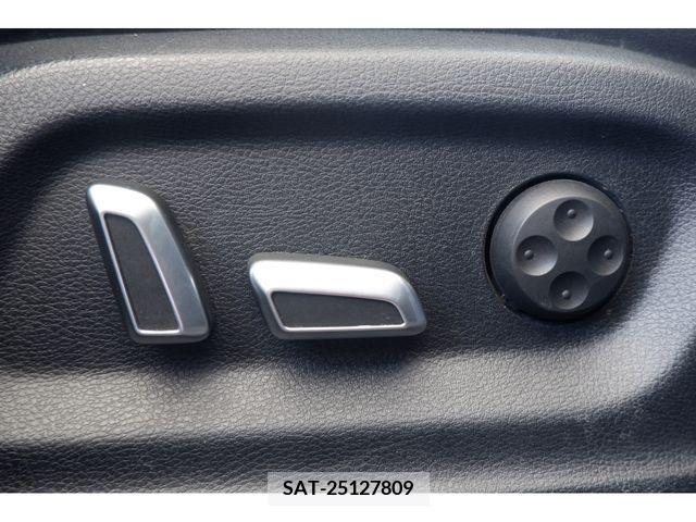 Audi Q3 2019-04 261250-11
