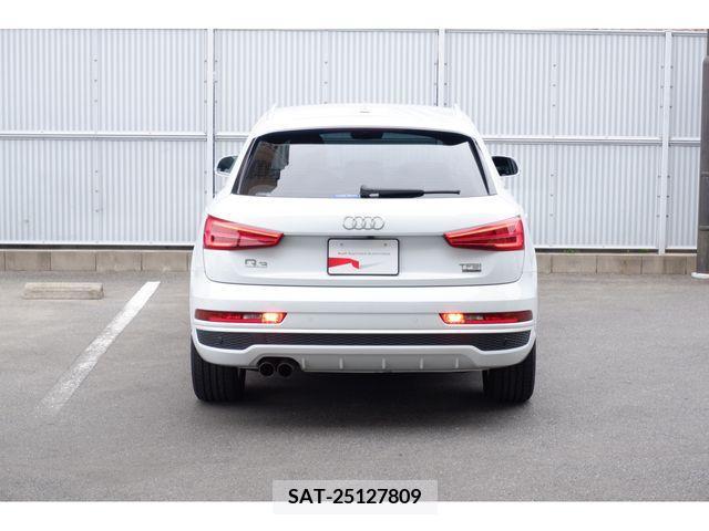 Audi Q3 2019-04 261250-2