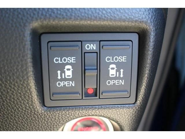 Honda N BOX CUSTOM 2019-09 185626-5
