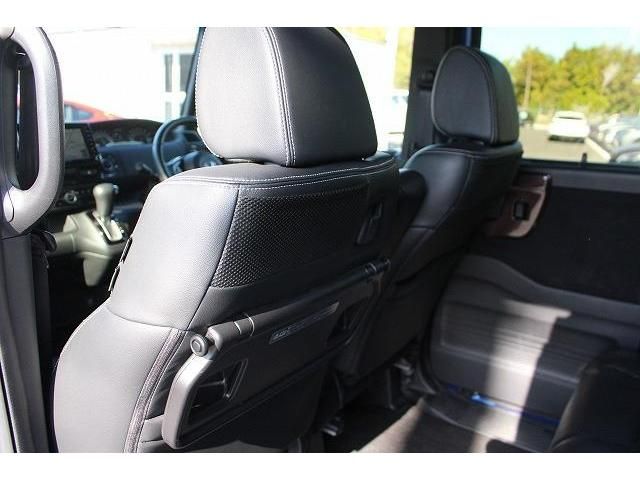Honda N BOX CUSTOM 2019-09 185626-15