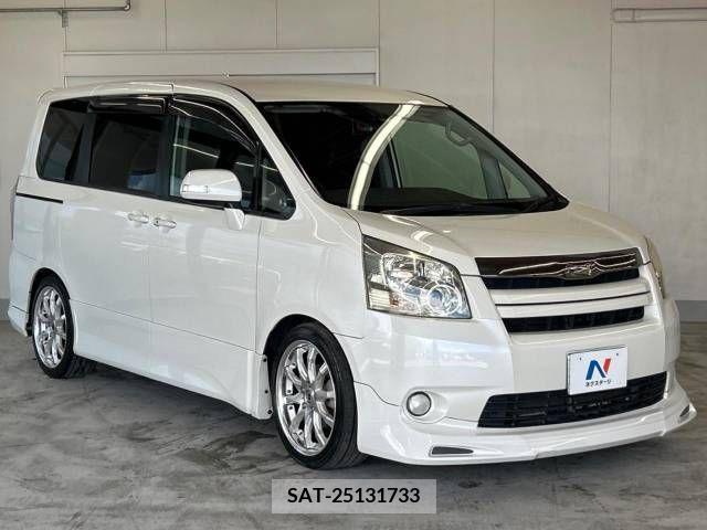 Toyota NOAH 2009-12 365152-17