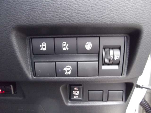 Nissan ROOX 2021-08 12576-4