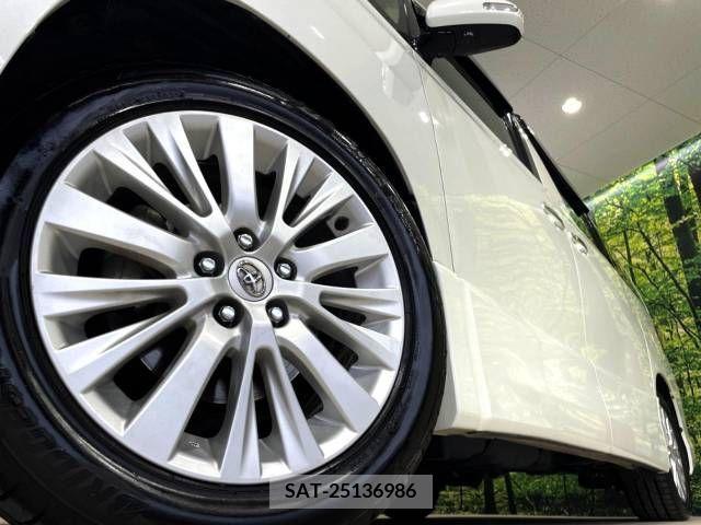 Toyota ALPHARD 2012-08 388982-14