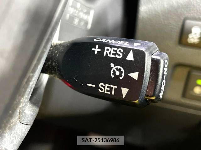 Toyota ALPHARD 2012-08 388982-7