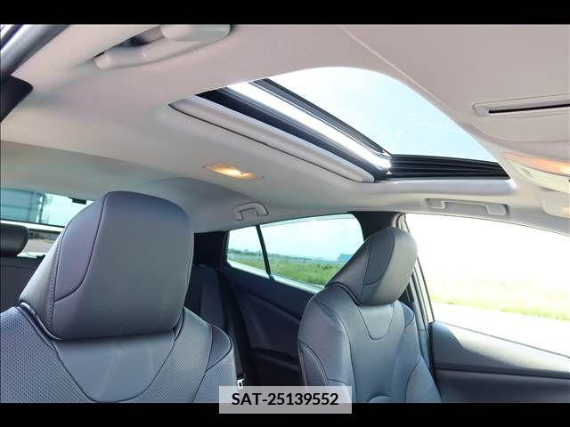 Toyota PRIUS 2020-10 351352-13