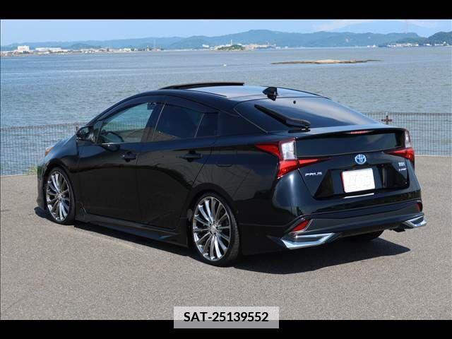 Toyota PRIUS 2020-10 351352-3