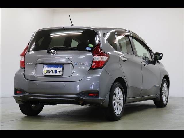 Nissan NOTE 2019-05 28888-18