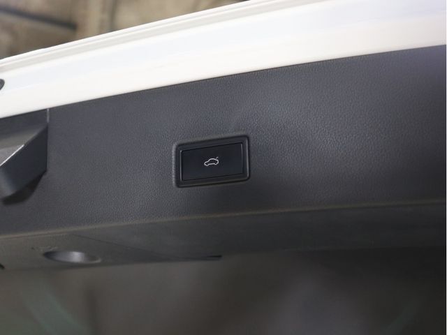 VolksWagen T-ROC 2020-09 21772-23