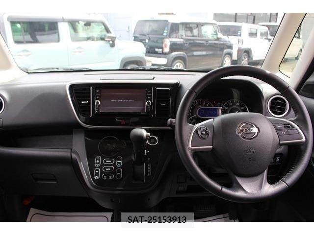 Nissan ROOX 2019-12 323949-15