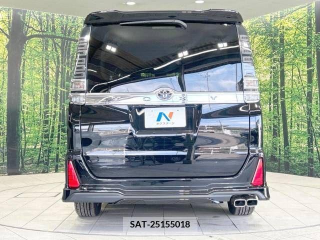 Toyota VOXY 2018-11 394966-16