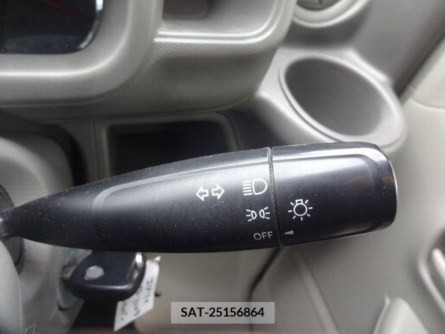 Suzuki EVERY 2016-05 237431-18