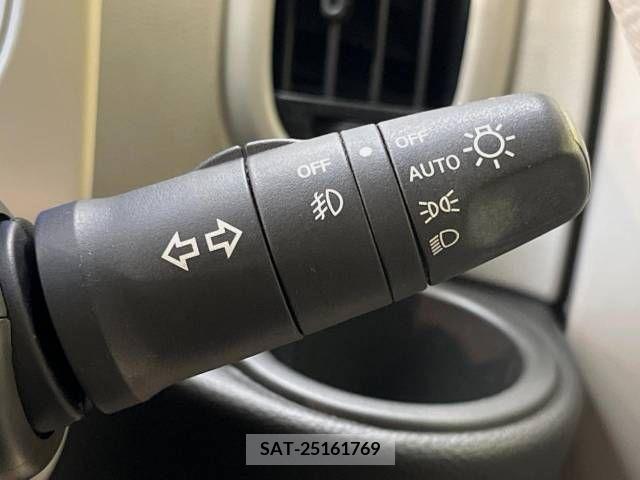 Nissan CUBE 2013-09 320696-6