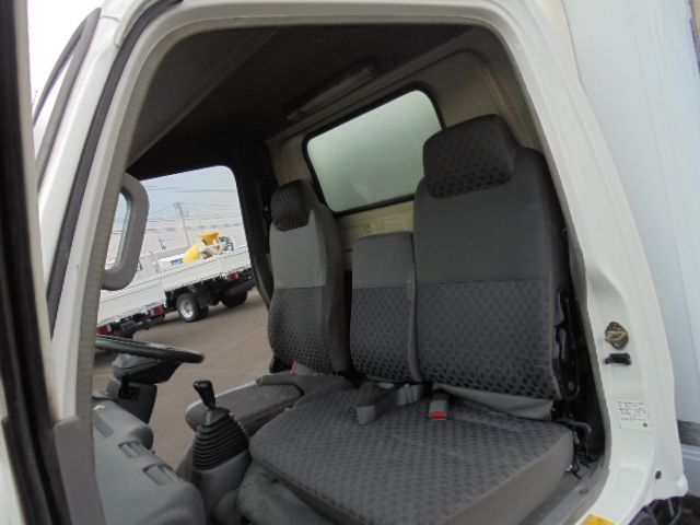 Isuzu ELF TRUCK 2005-06 2816-5