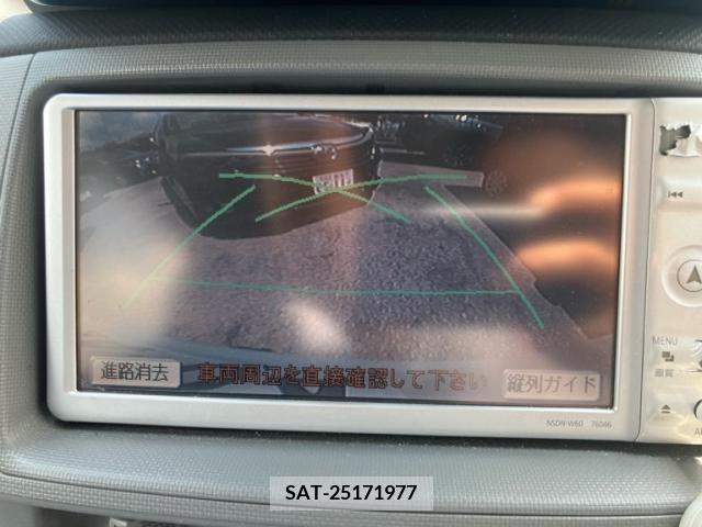 Toyota SIENTA 2010-06 394068-17