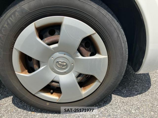Toyota SIENTA 2010-06 394068-5