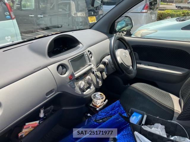 Toyota SIENTA 2010-06 394068-10