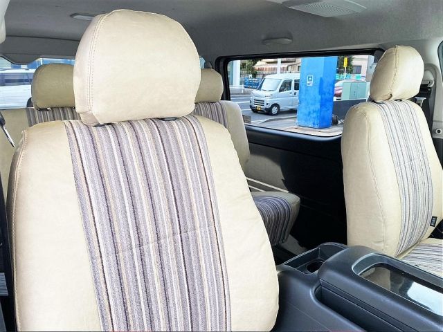 Toyota HIACE VAN 2017-01 3006-14