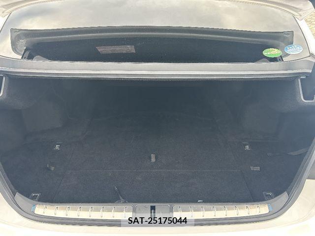 Lexus LS 2018-01 205642-7