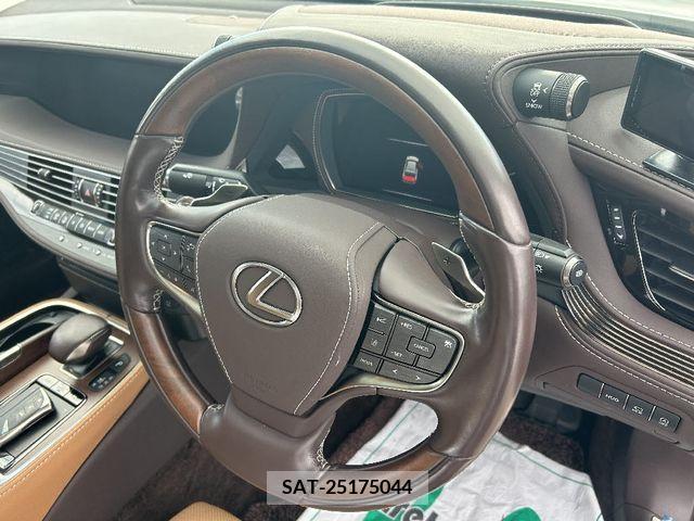 Lexus LS 2018-01 205642-8