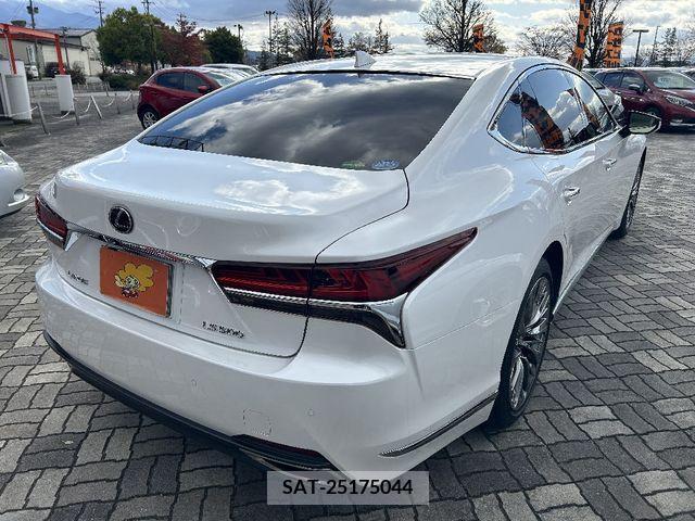 Lexus LS 2018-01 205642-2