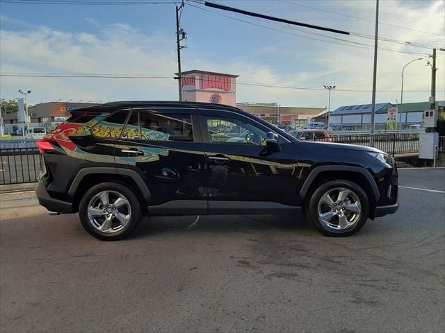 Toyota RAV4 2019-08 8742-3