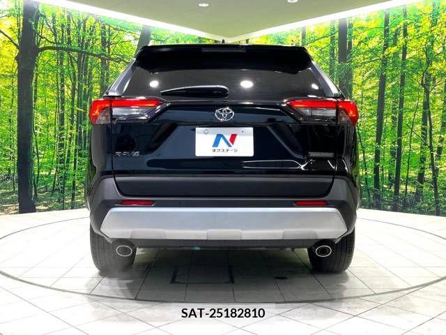 Toyota RAV4 2023-03 332829-17