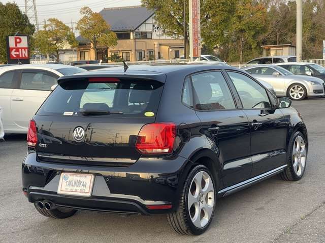 VolksWagen POLO 2012-09 8673-9