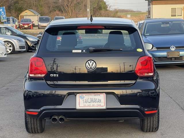VolksWagen POLO 2012-09 8673-5