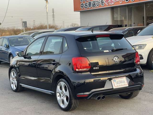VolksWagen POLO 2012-09 8673-8