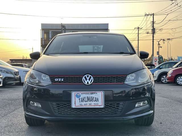 VolksWagen POLO 2012-09 8673-4