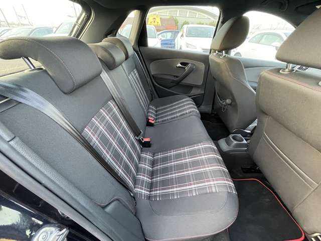 VolksWagen POLO 2012-09 8673-14