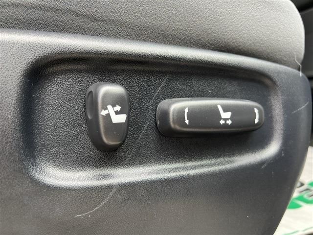 Toyota VELLFIRE 2012-12 3397-17