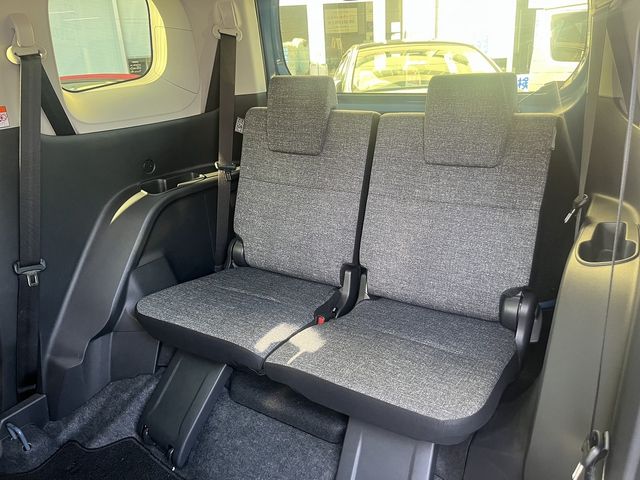 Toyota SIENTA 2022-09 186175-11